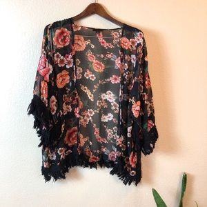 🛍Forever21 Cover Up Floral Open Cardigan